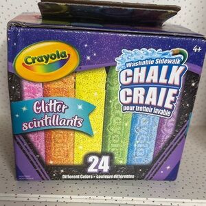 Crayola Glitter Sidewalk Chalk - 24 Vibrant Colors
